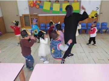 幼兒園小班找小貓音樂教案