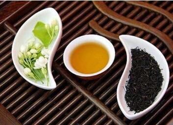 產(chǎn)后喝茶對寶寶的影響