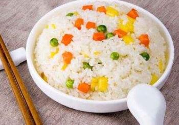 適用一歲半寶寶吃的炒飯