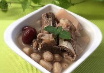 花生眉豆排骨湯