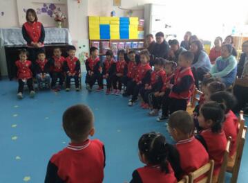 幼兒園小班吃香蕉語言教案