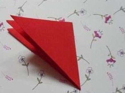 簡(jiǎn)單窗花剪紙步驟圖制作方法