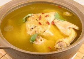 老母雞燉湯營養(yǎng)嗎？產(chǎn)婦能不能喝？