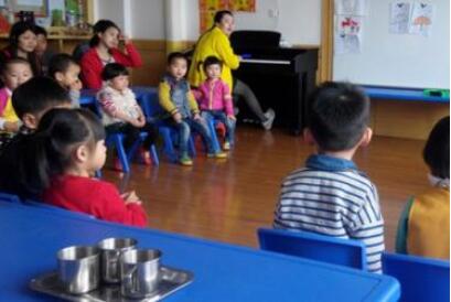 幼兒園大班好朋友語(yǔ)言游戲教案