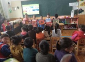 幼兒園小班小猴摘果子游戲教案