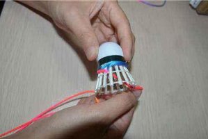 14個生活中很實用的簡單科技小制作