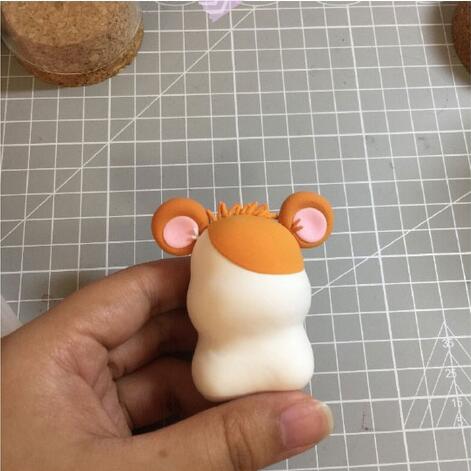 可愛的動物小松鼠橡皮泥手工制作教程圖片