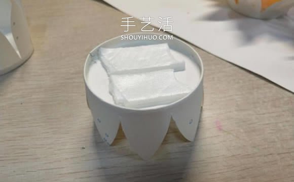 一次性紙杯手工制作梵高向日葵圖片教程