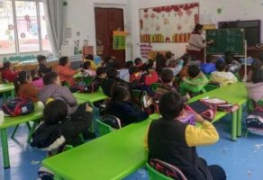 幼兒園中班教案《我們的班級》