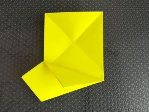國慶節(jié)折紙五角星的制作教程