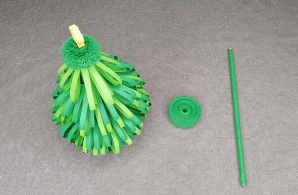 自制衍紙圣誕樹手工制作方法