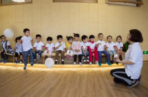 幼兒園中班健康歌音樂教案