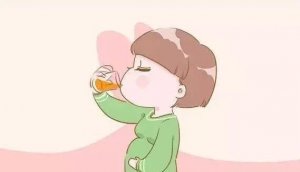 孕晚期羊水過少？可以試試這些方法