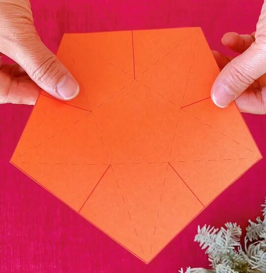 卡紙蓮花小夜燈手工制作