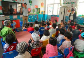 幼兒園中班《蔬菜接龍》數(shù)學(xué)教案