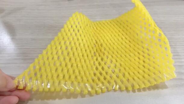 廢物利用手工制作《水果罩做一根玉米》