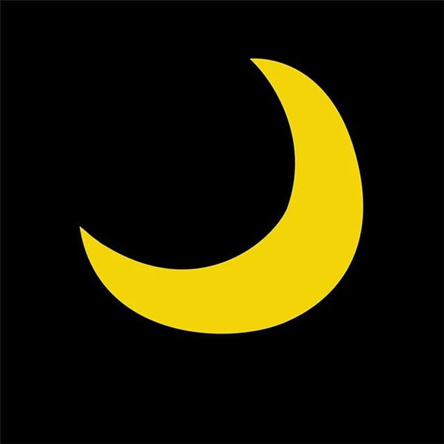少兒美術課程分享《彎彎的月亮》