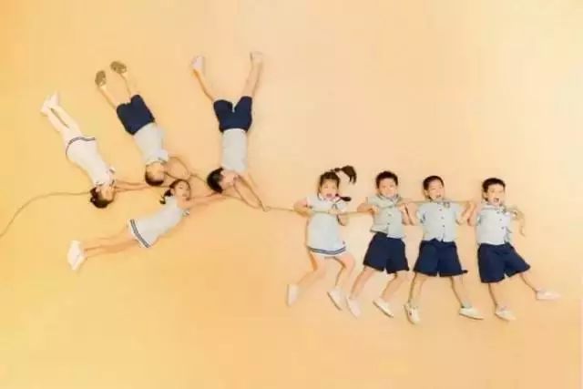 2021年幼兒園創(chuàng)意畢業(yè)照這樣拍