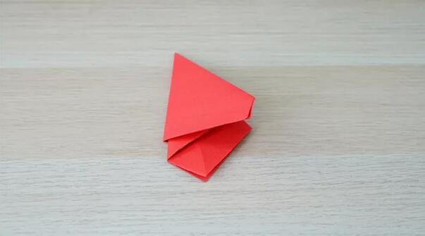 紅色五角星怎么折剪