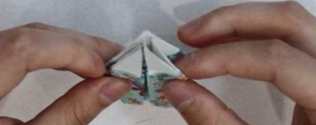 紙花瓶手工折紙步驟圖解