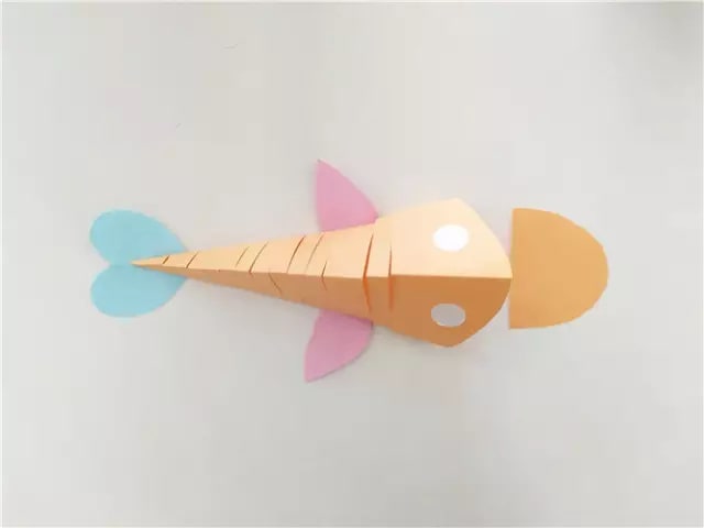 卡紙手工制作炫酷的立體魚(yú)