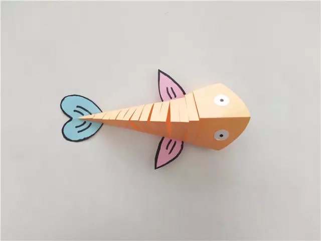 卡紙手工制作炫酷的立體魚(yú)