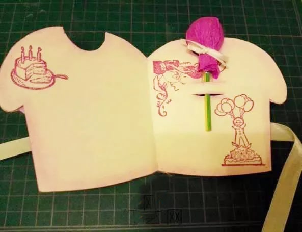 幼兒園畢業(yè)蛋糕賀卡手工制作