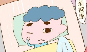 新生兒眼屎多是怎么回事
