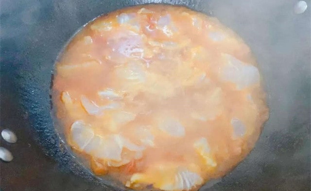番茄洋蔥燴巴沙魚的做法 一歲寶寶食譜