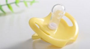 安撫奶嘴能用嗎？先來了解傳言和事實