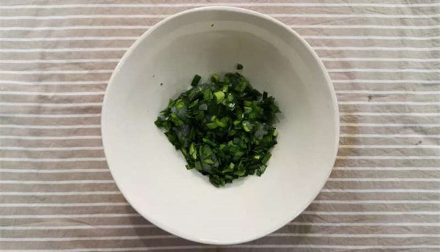 韭菜蝦仁脆餅的做法 一歲半寶寶食譜