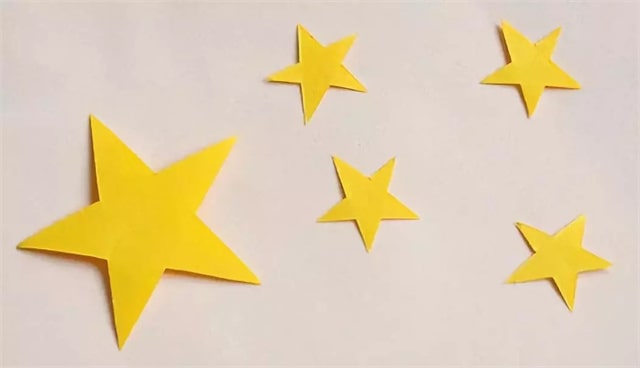 國慶節(jié)手工作品《五星紅旗》