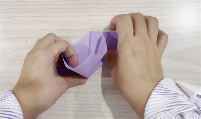 卡紙七彩飛鏢的折法怎么折簡(jiǎn)單