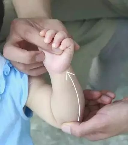 實用的小兒推拿方法圖文教程