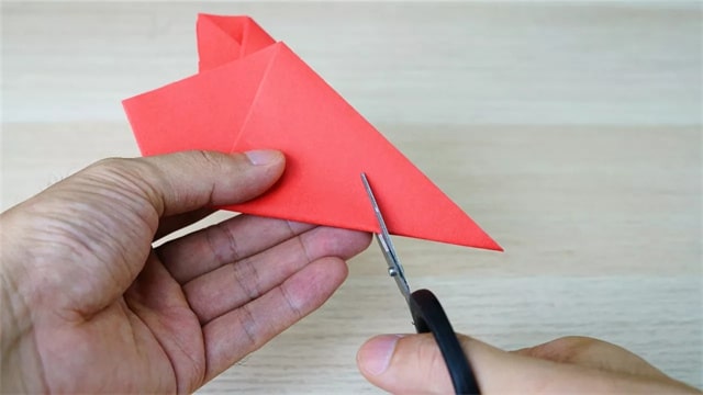 靜電小實驗手工制作：閃閃的紅星