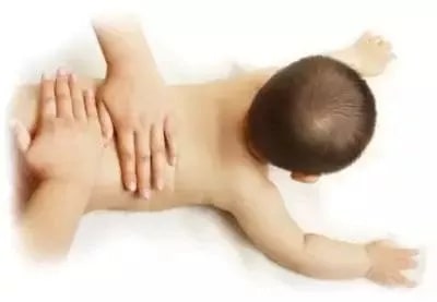 嬰兒撫觸的好處 嬰兒撫觸10招式