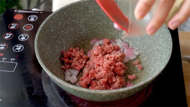 番茄土豆牛肉蓋澆飯的做法