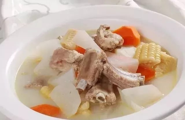 產(chǎn)婦喝湯下奶的七大常見錯(cuò)誤
