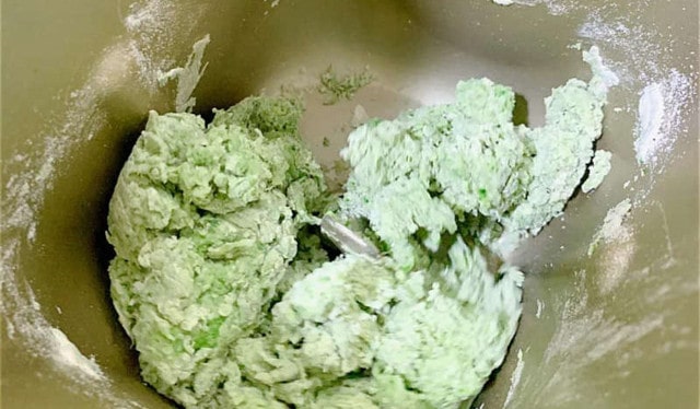 蔬菜肉泥小魚面的做法 1歲寶寶食譜
