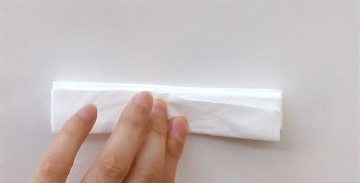 餐巾紙康乃馨的折法