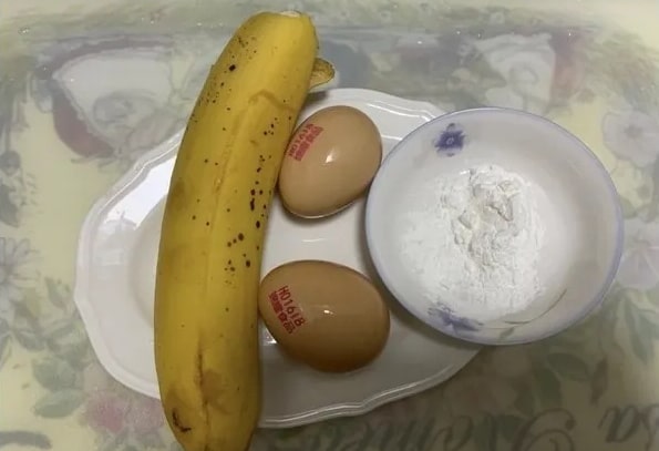 香蕉厚蛋燒的做法 寶寶營養(yǎng)早餐食譜