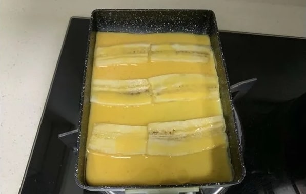 香蕉厚蛋燒的做法 寶寶營養(yǎng)早餐食譜