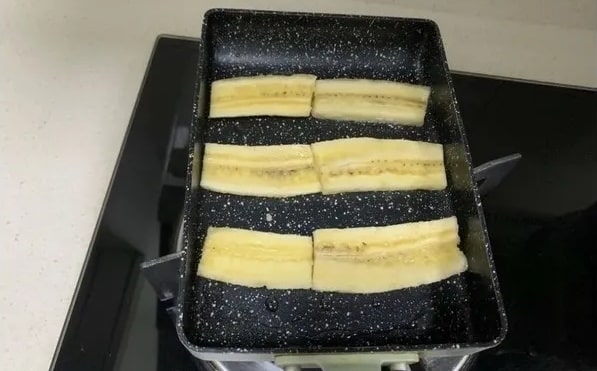 香蕉厚蛋燒的做法 寶寶營養(yǎng)早餐食譜