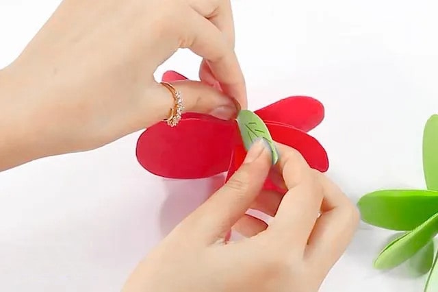 畫剪貼手工制作漂亮立體蘋果