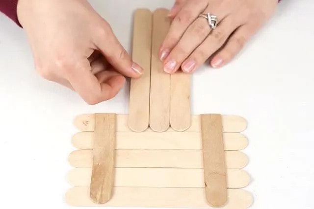 廢物利用手工制作冰棍棒小狗