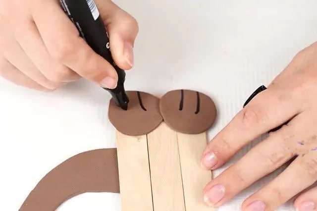 廢物利用手工制作冰棍棒小狗
