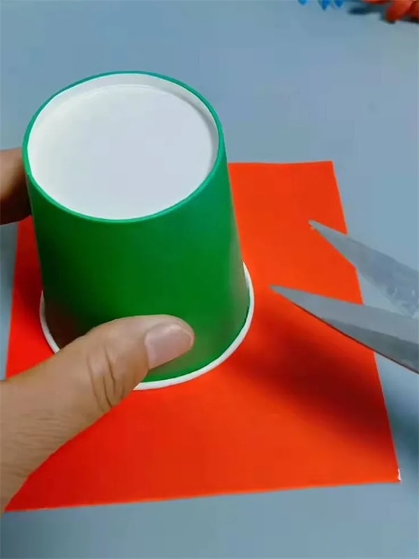 一次性紙杯手工制作淘氣虎