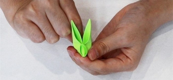 兔耳朵手工折紙教程
