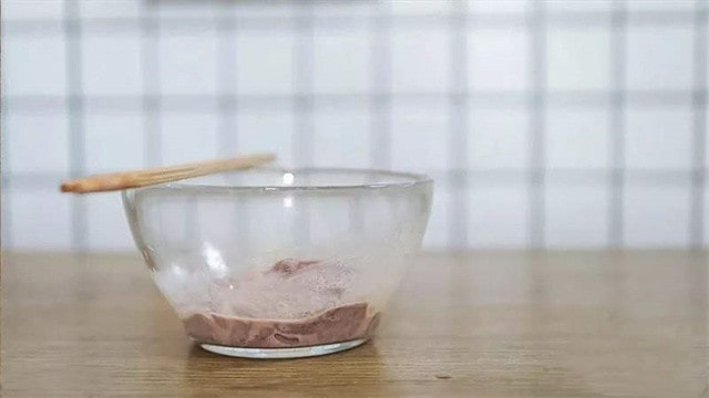西芹炒豬肝的做法