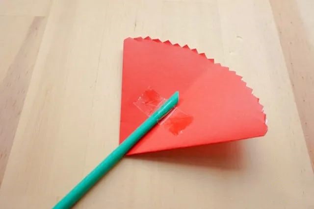 婦女節(jié)折紙花康乃馨簡(jiǎn)單漂亮